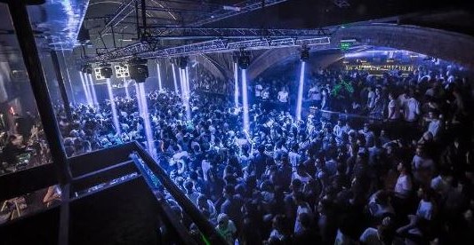 Dos adolescentes denunciaron que fueron drogadas y abusadas en un boliche de Palermo