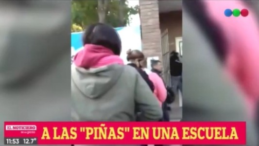 Graves episodios de violencia entre alumnas y padres en una escuela secundaria