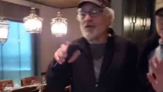 Robert De Niro le negó una foto a una fan argentina y quedó escrachado