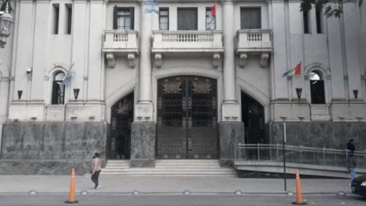 Condenaron a una exconcejal de Santa Fe por extorsionar a beneficiarios de planes