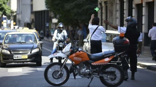 Habrá cortes y desvíos de tránsito en la zona de la Facultad de Derecho