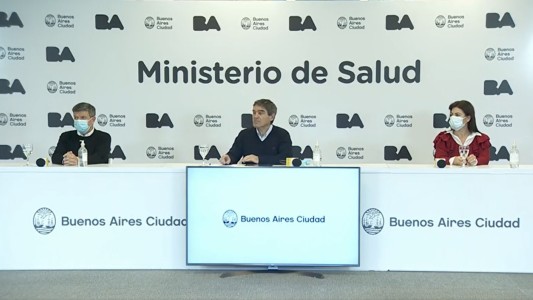 Coronavirus: "Pasamos de 200 casos diarios a más de 1.200" en un mes, advirtió Quirós