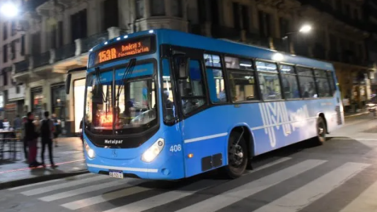 La UTA llegó a un acuerdo salarial y levantó el paro: jueves y viernes habrá colectivos