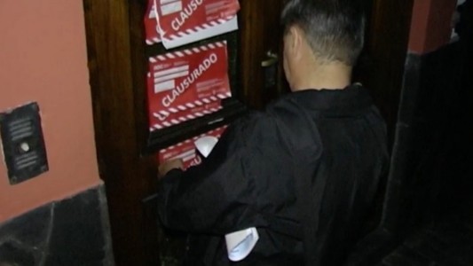 Clausuraron un sauna que ofrecía servicios sexuales y detuvieron a su encargada