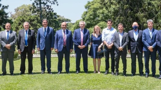 El Presidente recibe a gobernadores para avanzar en la modificación de la Corte Suprema