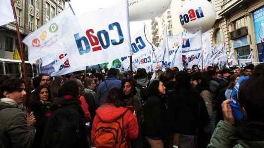 Docentes universitarios planean parar por 48 horas la semana próxima