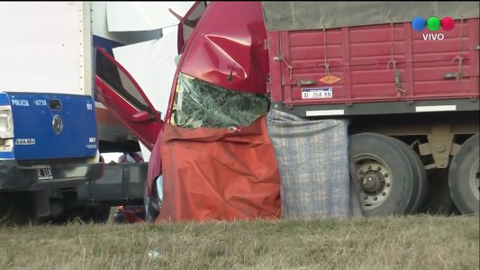 Terrible choque con tres muertos en la ruta 33