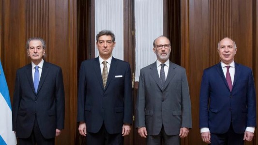 Senado: el oficialismo ingresó el proyecto para ampliar la Corte Suprema a 25 miembros