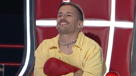 La "salchicha maldita": Ricky Montaner no quiere soltar su amuleto