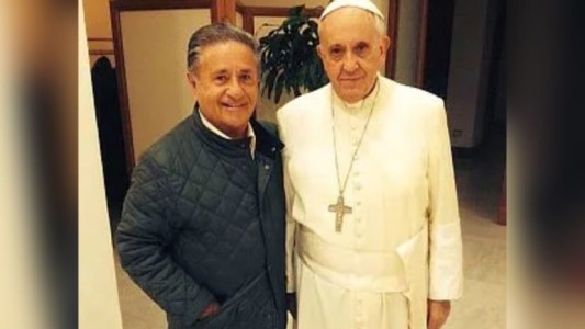 Francisco recibió al expresidente Eduardo Duhalde