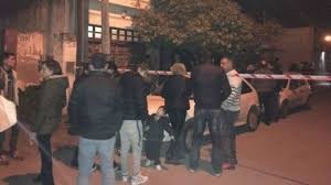 Horror en Córdoba: Atacó a machetazos a su familia en barrio Kairos