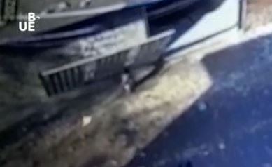 Video: un portón aplastó a un nene de 3 años