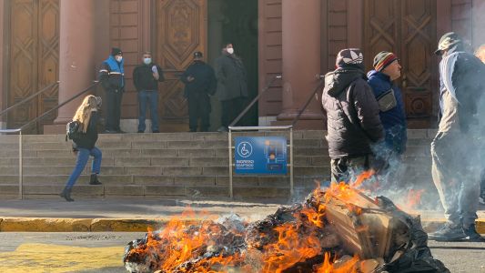 Comedor investigado por vínculo con “Los Monos” reclama por las cajas de alimentos