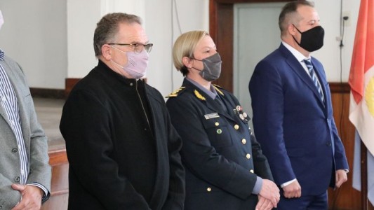 Renunció el subjefe de la Policía acusado de usar vehículo oficial para un viaje particular