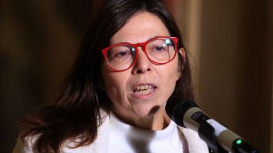 Batakis: "El dólar blue es marginal, me siento cómoda con este tipo de cambio oficial"