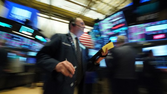 Los bonos argentinos cedieron 9% en en Wall Street y voló el riesgo país