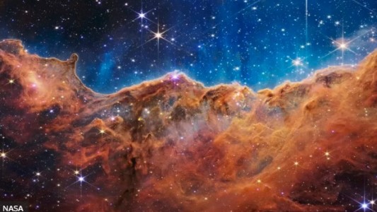 Las nuevas imágenes que captó el telescopio Webb: un planeta gigante, nebulosas y galaxias