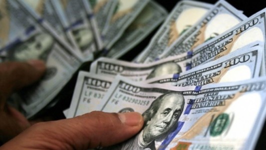 Nuevo récord del dólar blue que acumula una suba mayor al 22% en julio (1)
