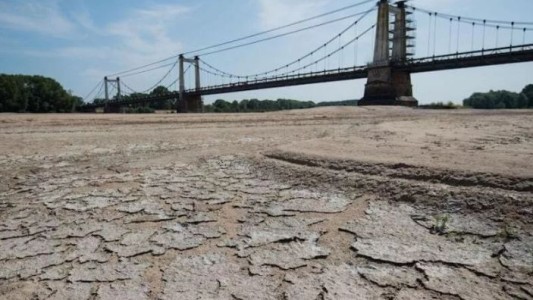Francia impuso restricciones de consumo de agua en 88 departamentos del país debido a la sequía