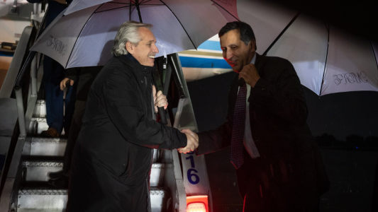 Alberto Fernández llegó a Colombia para asistir a la asunción de Gustavo Petro