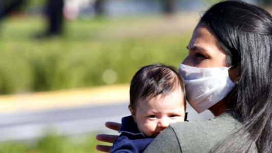 Oficializaron subas de asignaciones familiares y AUH