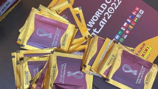 "Tinder de figuritas": El curioso método de un joven que completó el álbum del Mundial en ocho días