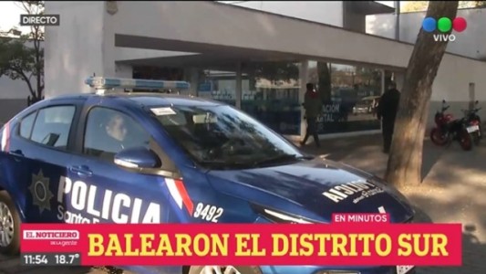 Mafias atacaron a balazos a Distrito Municipal de zona sur