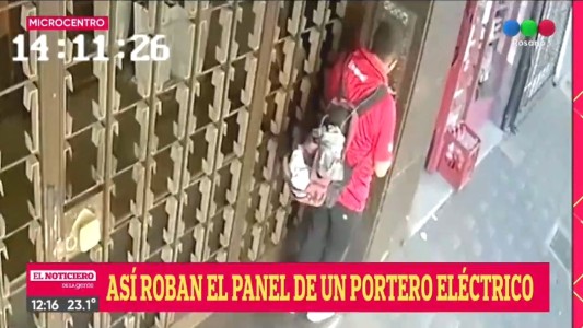 Así se roban el panel de un portero eléctrico