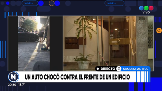 Un auto subió a la vereda y chocó contra el frente de un edificio