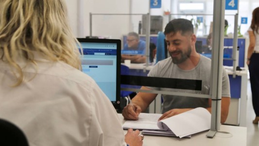 Presentación de la Libreta AUH: lo que hay que saber para cobrar el 20% acumulado