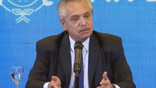 Fernández llamó a "convertir en realidad la Argentina federal"