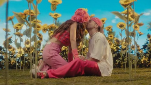 Rusherking le canta a la “china” Suarez