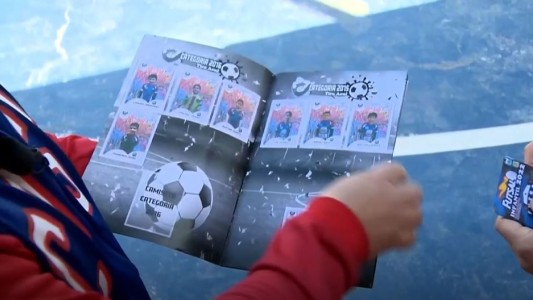 El álbum de los sueños: un club de futsal tiene sus figuritas propias