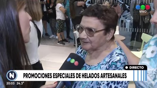 Largas filas y promociones en la noche de las heladerías