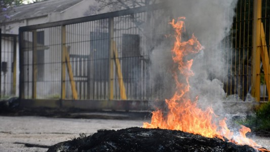 Dictaron conciliación obligatoria por el conflicto en el Puerto Rosario