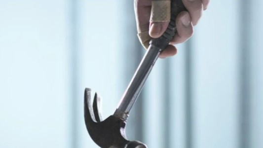 Salta: será juzgado un hombre que intentó matar a su novia con un martillo