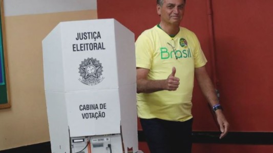 Bolsonaro pide la anulación de votos en algunas urnas electrónicas