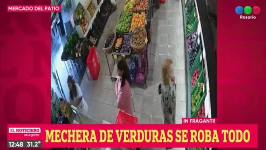 Mechera de verduras en el Mercado del Patio