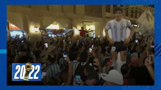 Multitudinario banderazo argentino en Qatar antes de la final con México