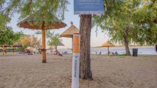 Avanza la instalación de ceniceros y la delimitación de espacios para fumadores en la playas