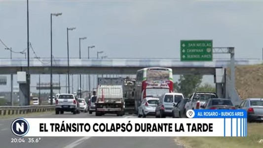 A paso de hombre: colapso de tránsito en la autopista a Buenos Aires