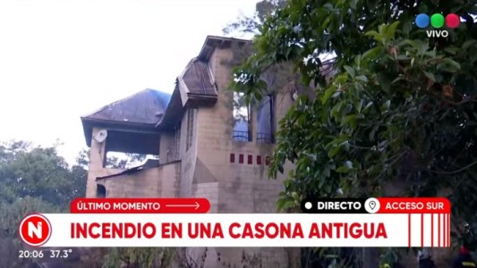 Voraz incendio en una casona de Tablada
