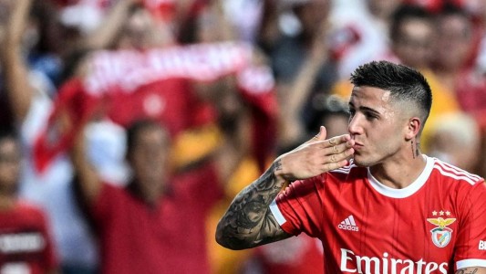 Oficial: Enzo Fernández jugará en el Chelsea por una cifra récord