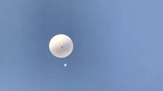 Estados Unidos derribó el globo chino cuando sobrevolaba el atlántico