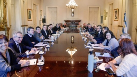 La teoría de la "proscripción" de Cristina Kirchner abrió otra grieta en el Gobierno