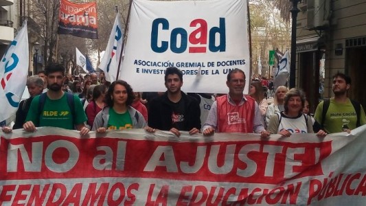 Docentes de la UNR anunciaron un paro de 48 horas