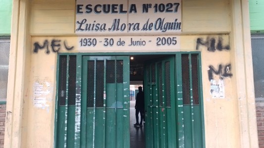 No se dictaron clases en la escuela que se encuentra cerca de la parroquia baleada