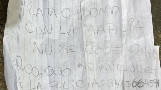 Tiene un taller de pinturas, lo amenazaron y le piden 10 mil dólares por cada nieto