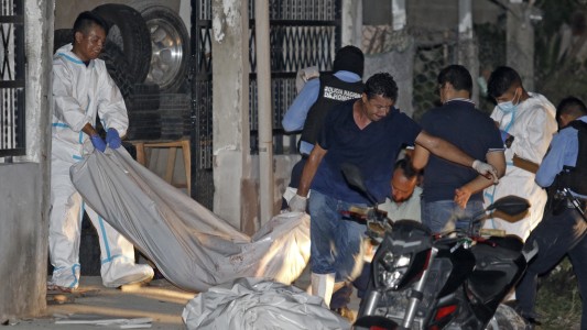 Honduras:  la presidenta decretó el toque de queda tras un presunto ataque narco