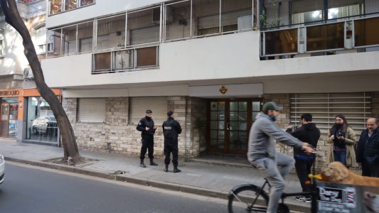 Horror en el centro: hallaron asesinado a un joyero con dos puntazos en el cuello